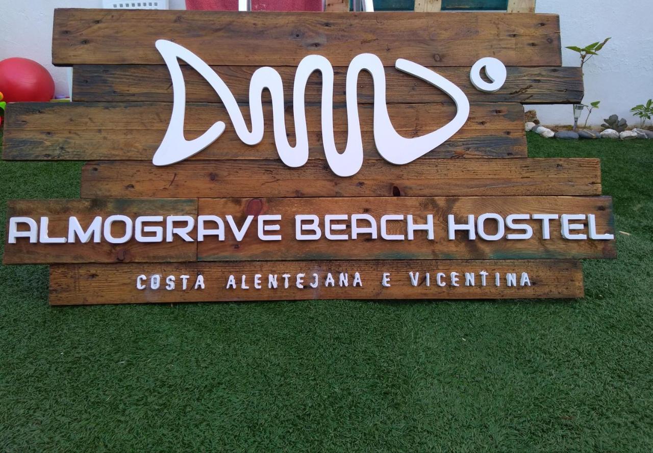 Almograve Beach Hostel ภายนอก รูปภาพ