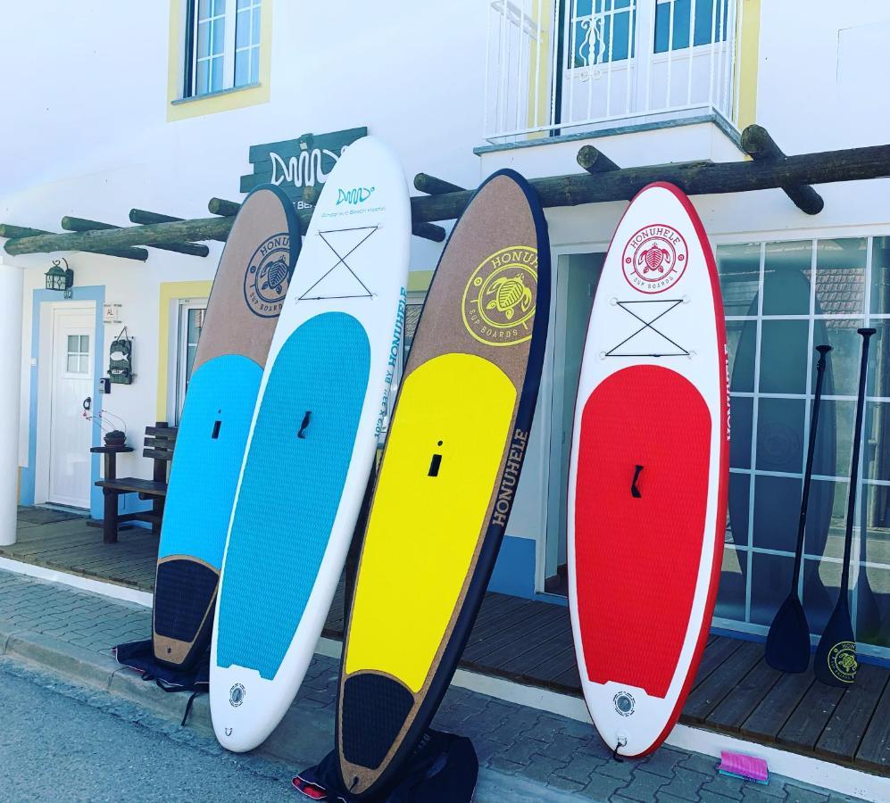 Almograve Beach Hostel ภายนอก รูปภาพ