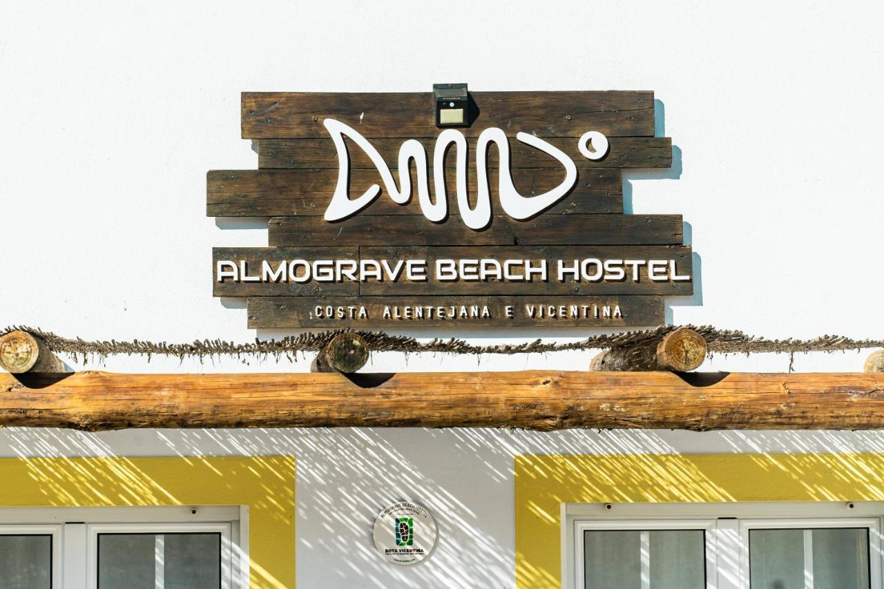 Almograve Beach Hostel ภายนอก รูปภาพ
